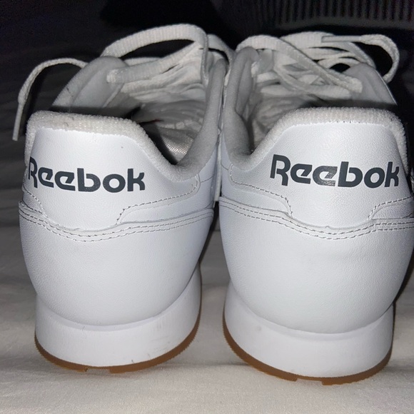 Reebok Classics - Picture 3 of 5